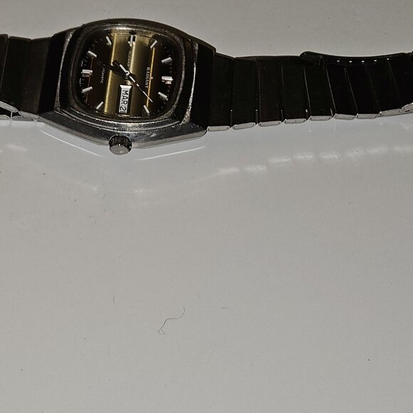 VINTAGE 70s Radiant Automatic Day/Date Swiss Tonneau Watch | Retro Blumar - Picture 6 of 16